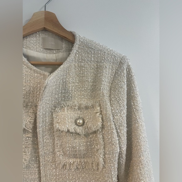 Basic Ivory Tweed Jacket - Picture 9 of 14